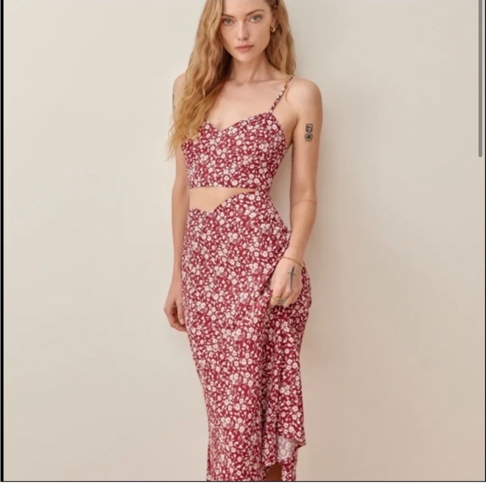 Reformation Ursula Two Piece - Picture 2 of 13
